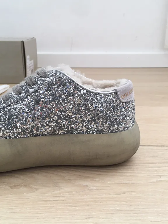 Golden Goose Shoe 